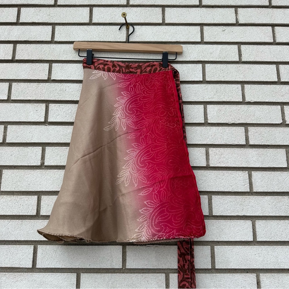 Darn Good Yarn Silk Wrap Mini Skirt Reversible Boho Patchwork Festival Pink 4-12 - Picture 7 of 8